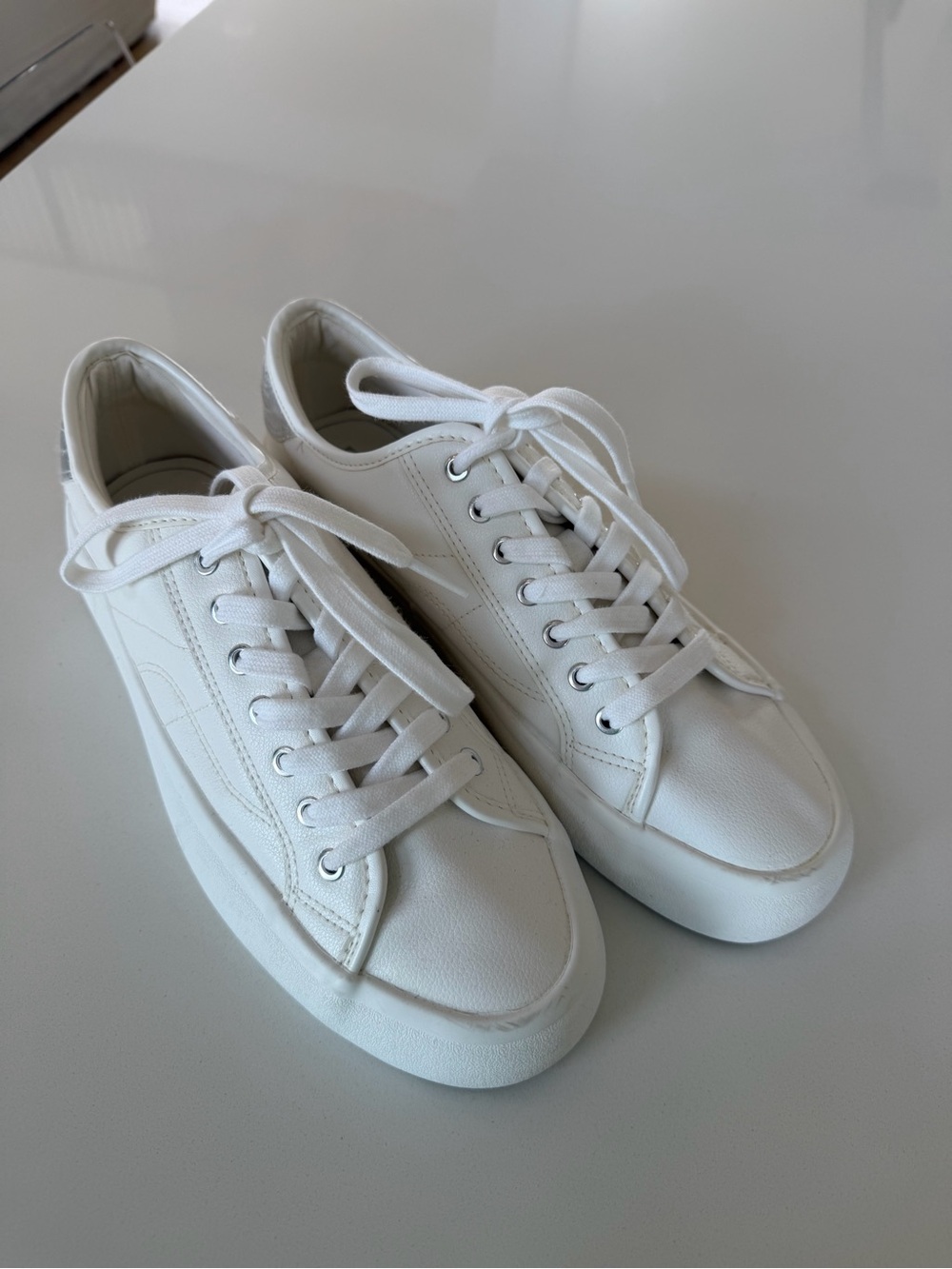 Zara White Low-Top Leather Sneakers